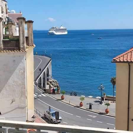 Marileo Amalfi Apartment Екстериор снимка