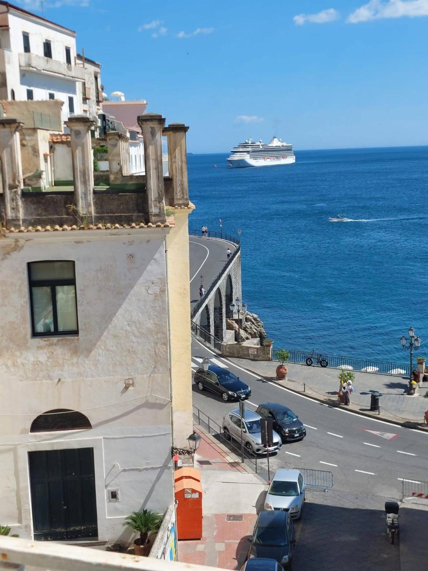 Marileo Amalfi Apartment Екстериор снимка