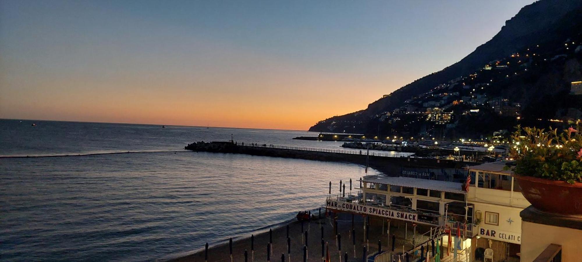 Marileo Amalfi Apartment Екстериор снимка